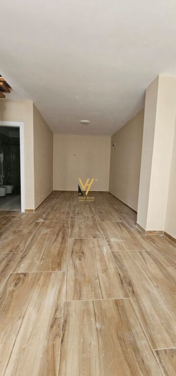 SHITET DUBLEX 97.5 M2 NE MALIN E ROBIT 120.825 EURO