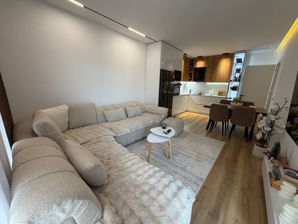 Furnished 2+1 apartment for sale 🏡  📍 Location: Univers City area • Area: 96.54 m² • Layout: 2 bedrooms + living room + kitchen + bathroom • Condition: furnished, ready to move in  The apartment offers spacious areas and functional layout, ideal for family or investment.  💰 Price: 145,000 €  📩 For more information or for a visit, contact privately.