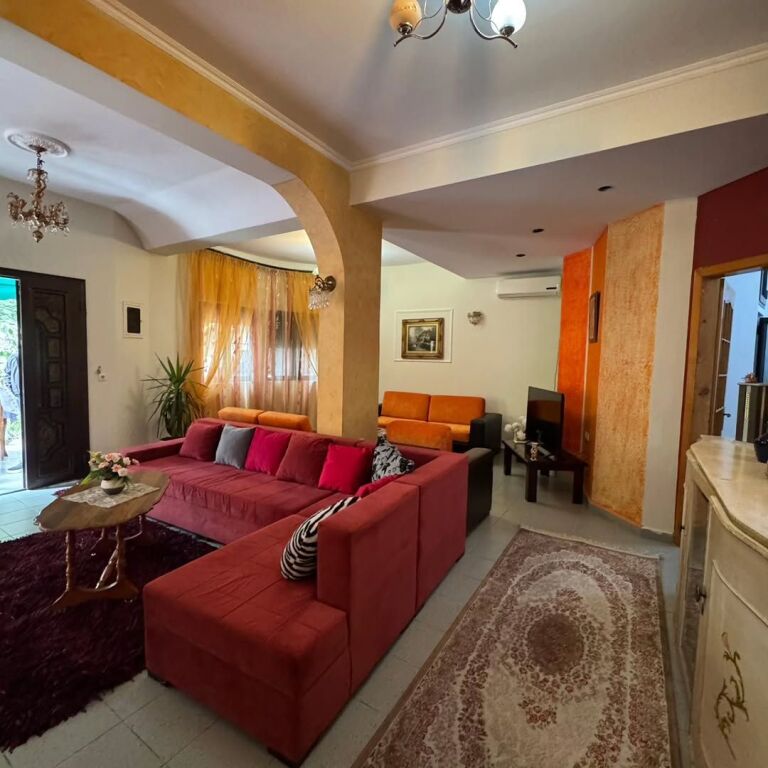 Shitet..!! 📍 Selitë (Universiteti Marin Barleti) Apartament 3+1+2