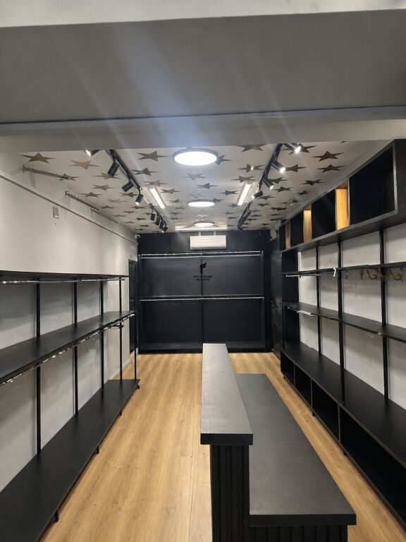 SHOP FOR RENT 58 M2 BRRYL 80,000 LEKE FH-71727