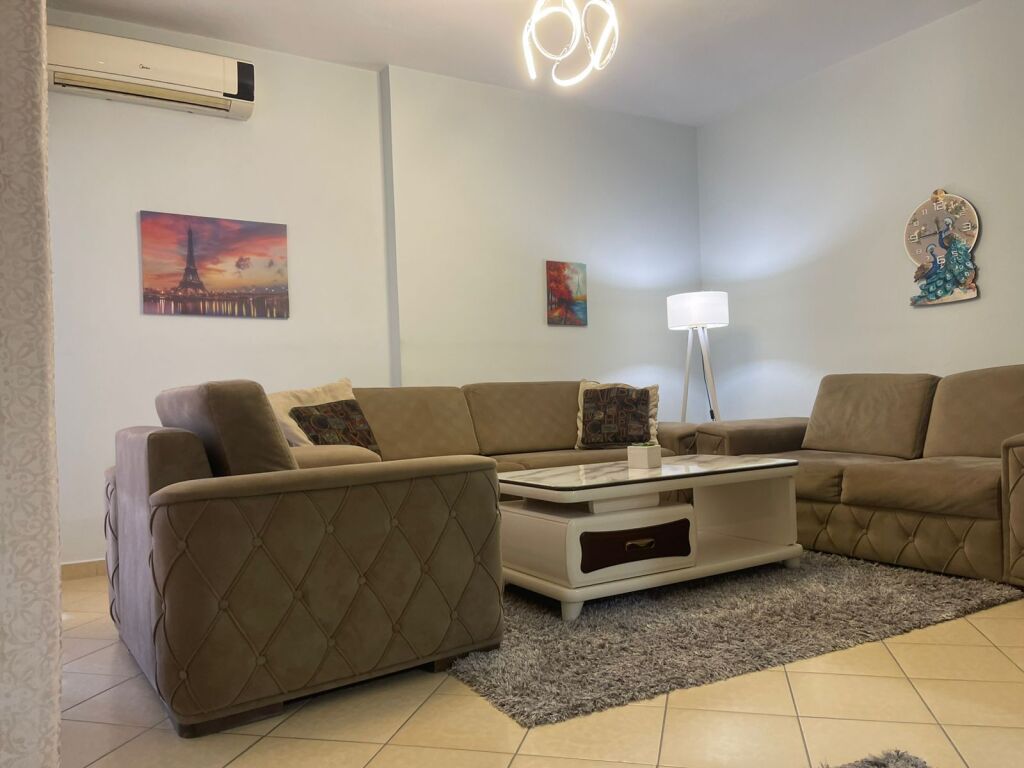 Apartment 2+1+2 ne shitje ne Astir, prane rrethrrotullimit te astirit