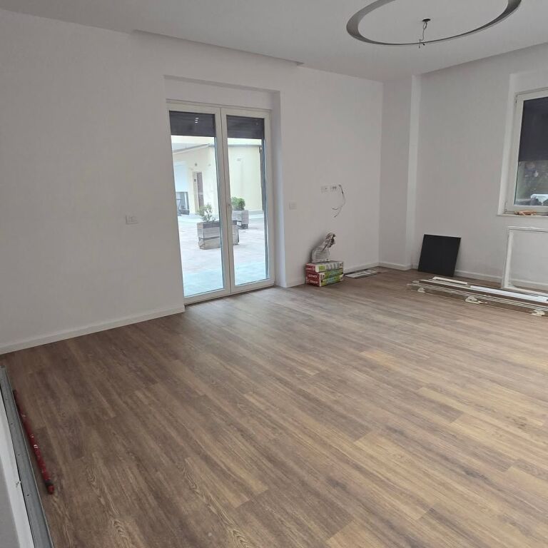 Shitet..!! 📍 Liqeni i thatë  Apartament 1+1