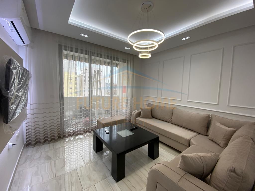 Shitet, Apartament 2+1, Ish Urt, Durrës