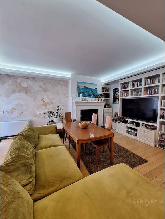 APPARTAMENTO 3+1+2 IN VIA KAVAJES, HIM KOLLI ! 1.200 € /Mese Sup. Totale 128m2