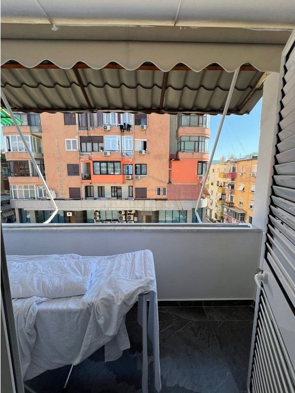 Rent, Apartment 1+1, Bllok, Tirana.