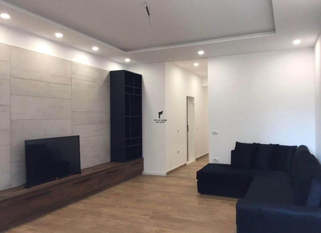 APPARTAMENTO IN AFFITTO 2+1+2 VIAL BAJRAM CURRI 70.000 LEKE FH-71781