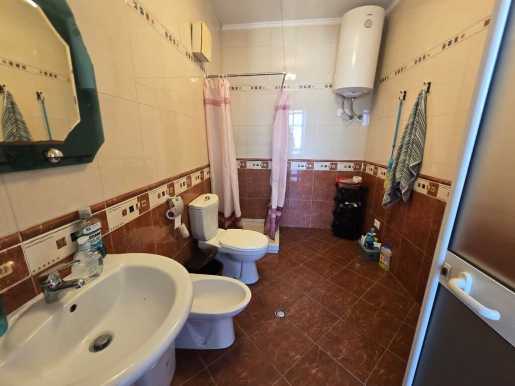 Jepet me qira apartament 2+1