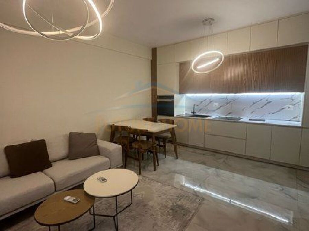 Qera, Apartament 1+1, Foleja e Gjelbër, Zogu i Zi, Tiranë.