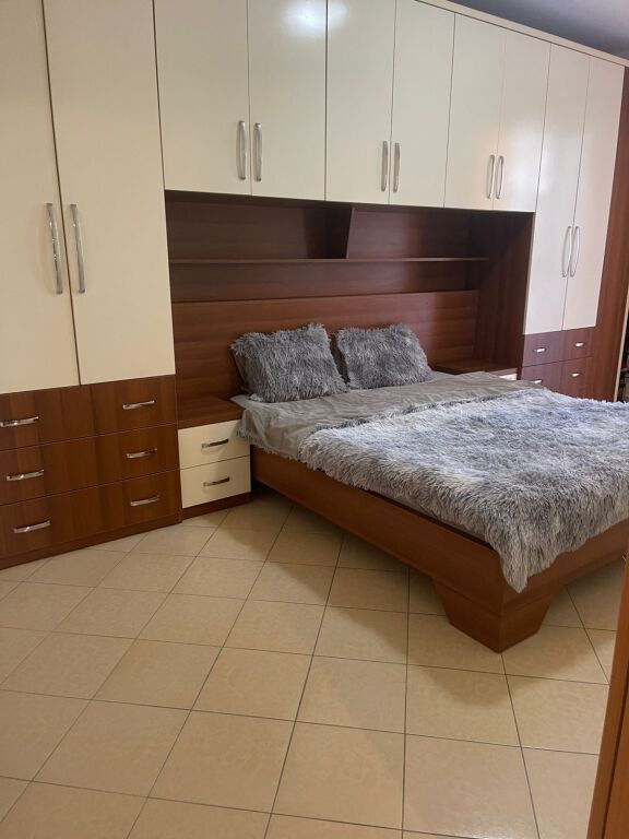Apartment 2+1+2 ne shitje ne Astir, prane rrethrrotullimit te astirit