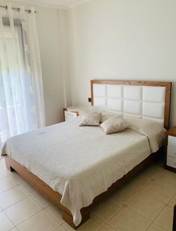 Appartamento 1+1 in Affitto in Via Eduart Mano, Lago Secco
