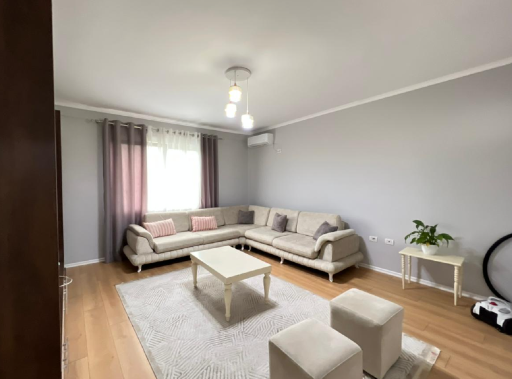 🏡 2+1 + Parkim me qira – Kopshti Botanik
