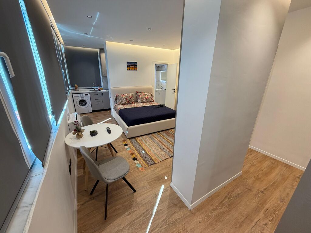 🏠Shiten 2 studio te Selvia 📍rruga Siri Kodra , pallat i ri✨