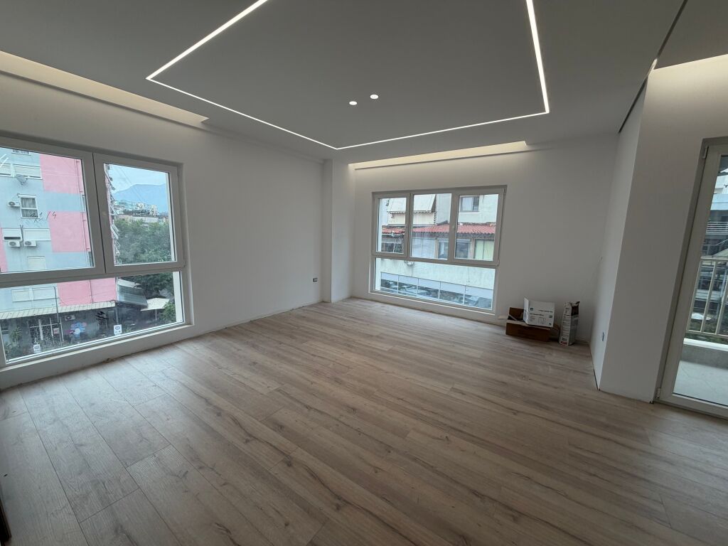 1+1,building from 2026,zog i zi,800 euro,for residence or office