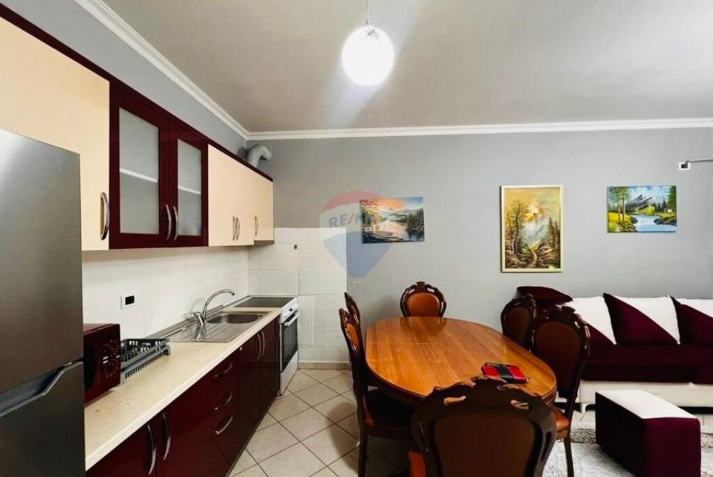 Apartment 2+1 Ish Tregu Elektrik
