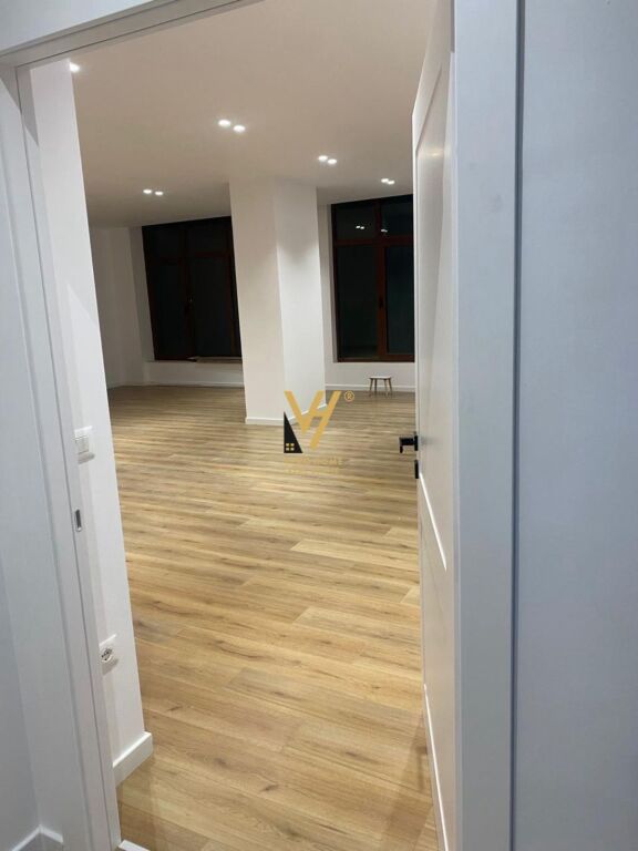 OFFICE 80 M2 FOR RENT IN ASTIR 60,000 LEKE