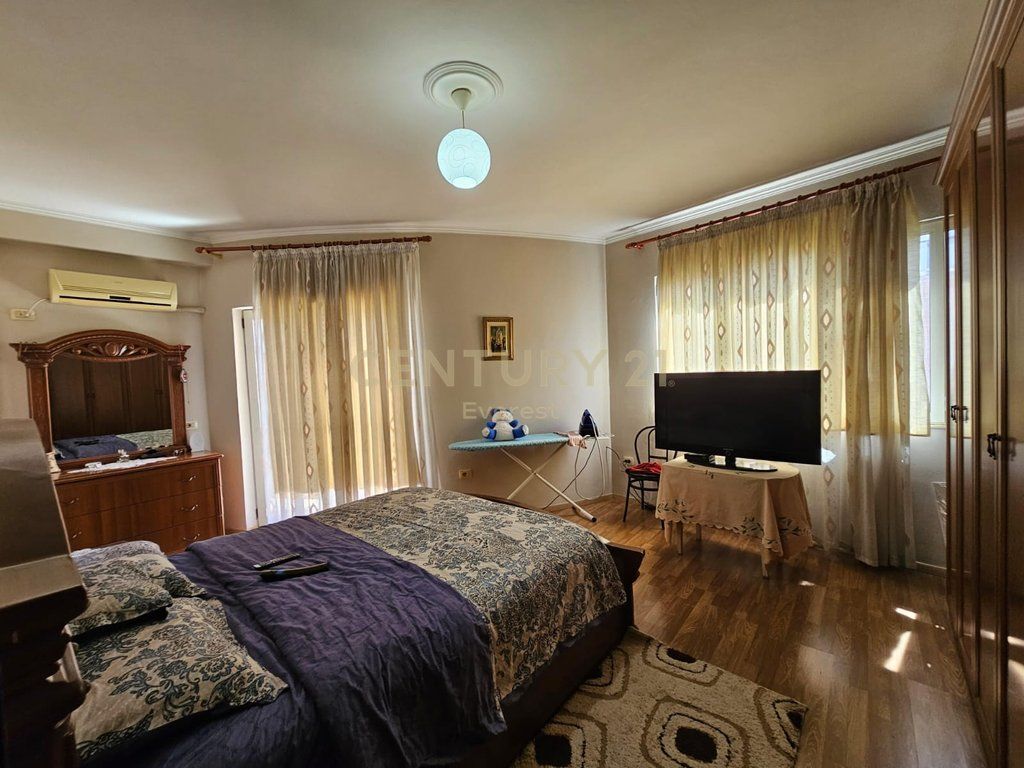 Apartament 3+1+2 per shitje ne Astir