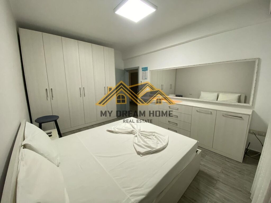 SHITET APARTAMENT 1+1+2BALLKONE BULEVARD KRYESOR DURRES