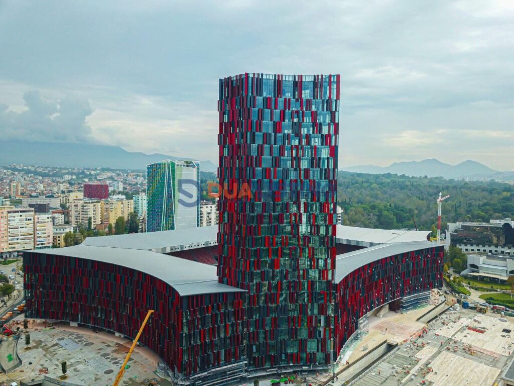 🏢 Locale di Lusso in Affitto per Uffici 📍 Stadio “Air Albania”, Tirana