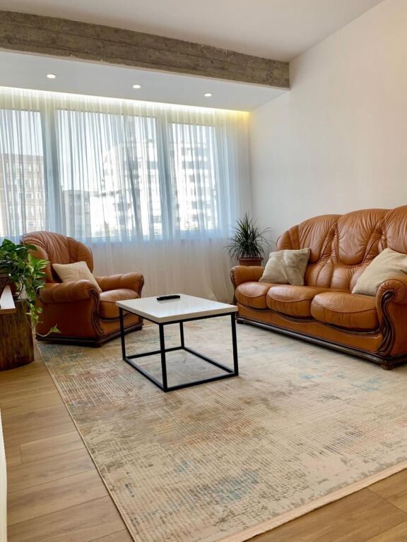 Apartment 2+1+2 for rent Sulejaman Delvina Street