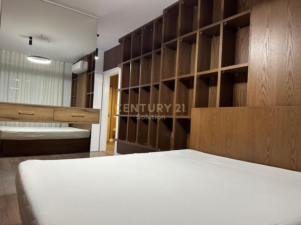 Modern 2+1+2 apartment for rent in the Astiri area, near Ozone.