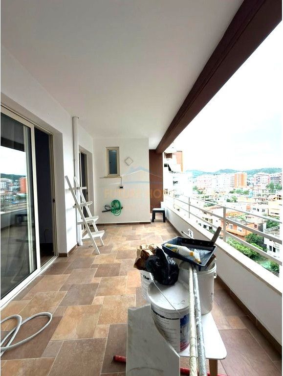 Shitet, Apartament 2+1+2, Rotonda e Astirit, Tirane.