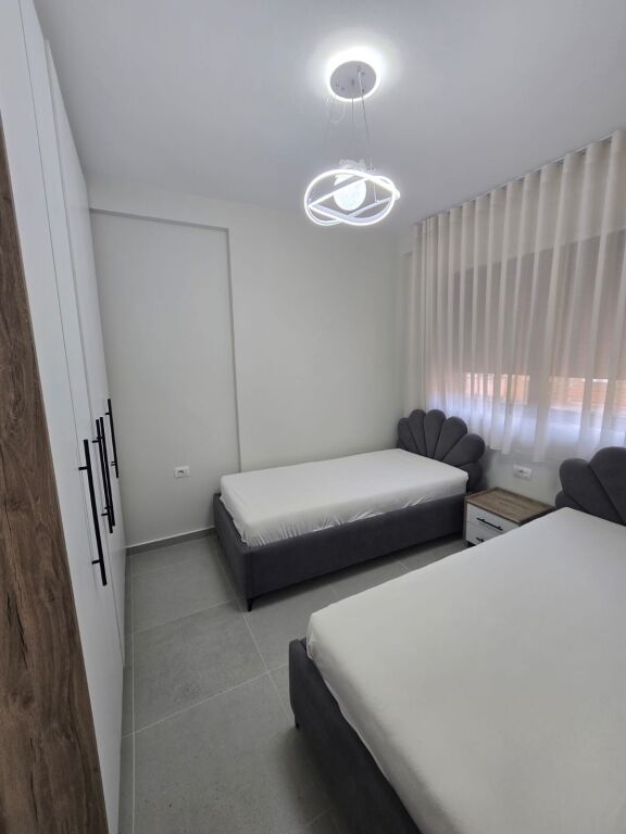 Apartament 2+1 me qira Rruga e Durresit