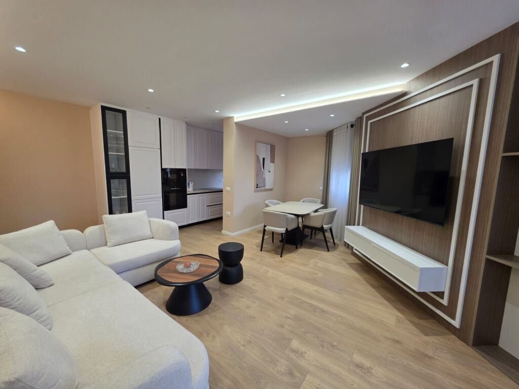 Appartamento 2+1+2 in vendita – Via Durrës !