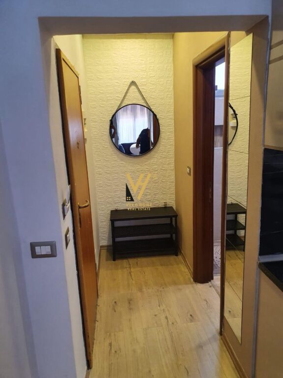 JEPET APARTAMENT 1+1+BLK TE RRUGA E BARRIKADAVE 600 EURO