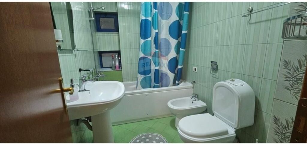 Apartament 1+1 me Qira tek Rr. Kosovareve
