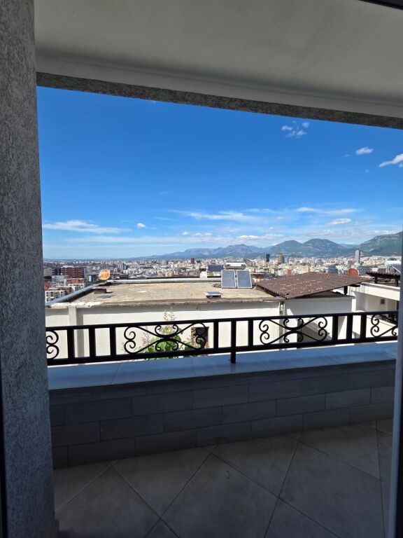 Apartament me qera