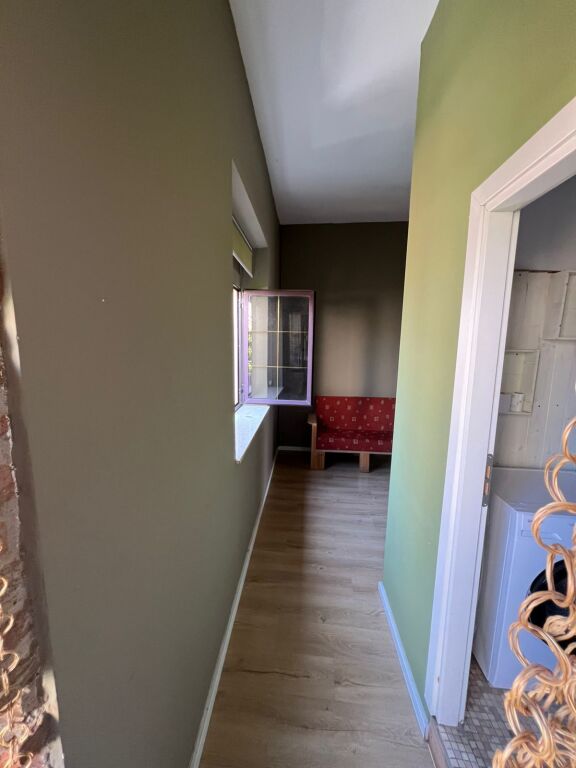 2 APARTMENTS FOR AIRBNB ARE GIVEN