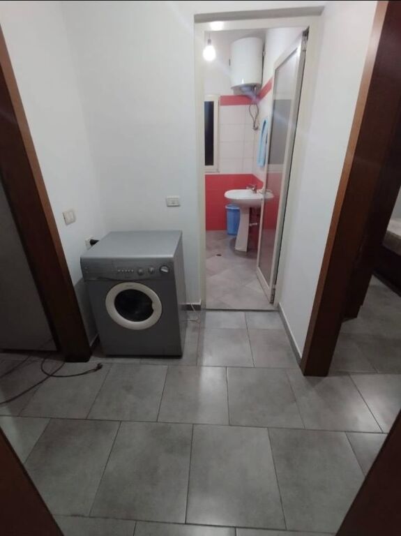 Apartament 2+1 me qera tek Kodra e Priftit