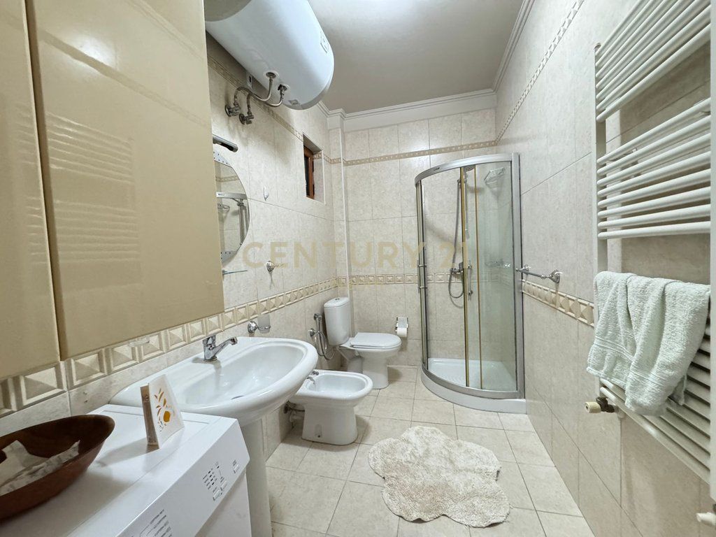 QIRA, APARTAMENT 1+1 TE SHKOLLA E BALETIT!