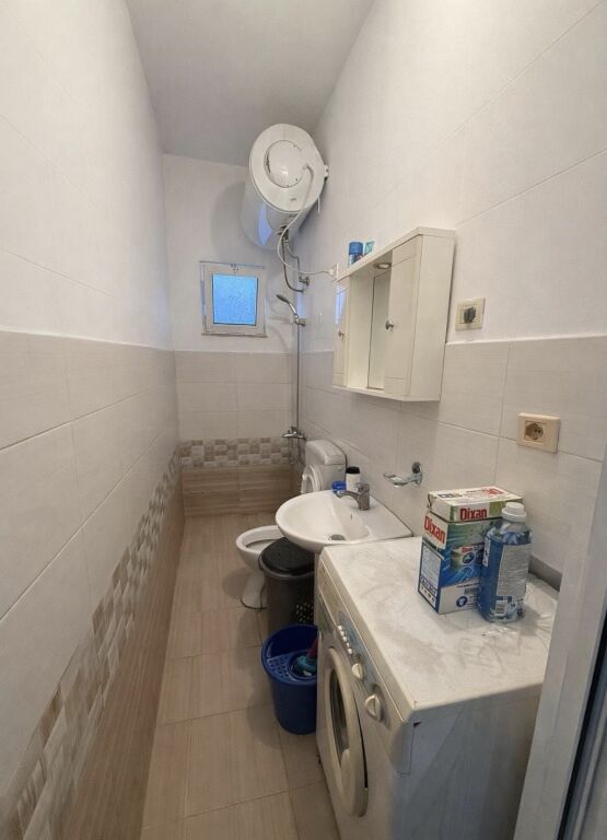 APARTAMENT 1+1. 35000 LEKE.ISH FUSHA E AVIACIONIT