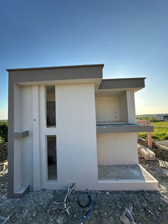 VILLA IN VENDITA NEL GOLFO DI LALZ!  300.000 €