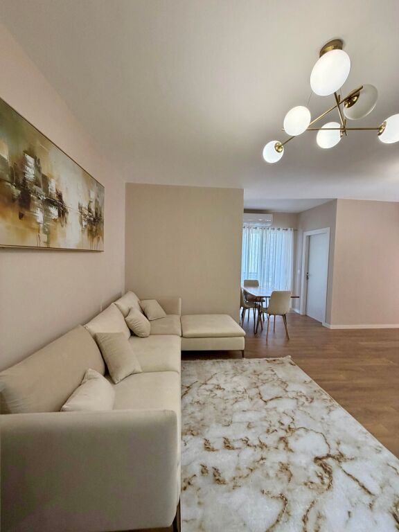 📣 QERA Apartament 2+1 📍 Yzberisht, Prane Kompleksit Grand Gallery ✨