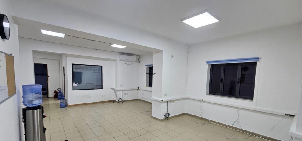 UFFICIO IN AFFITTO 140M2 PAZARI I RI 750 EURO FH-71915
