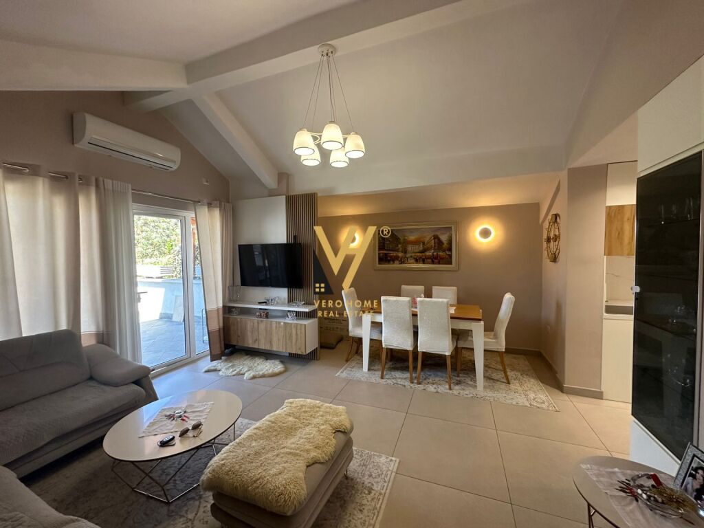 JEPET APARTAMENT 2+1+VERANDE ME QIRA TEK OXHAKU 750 EURO