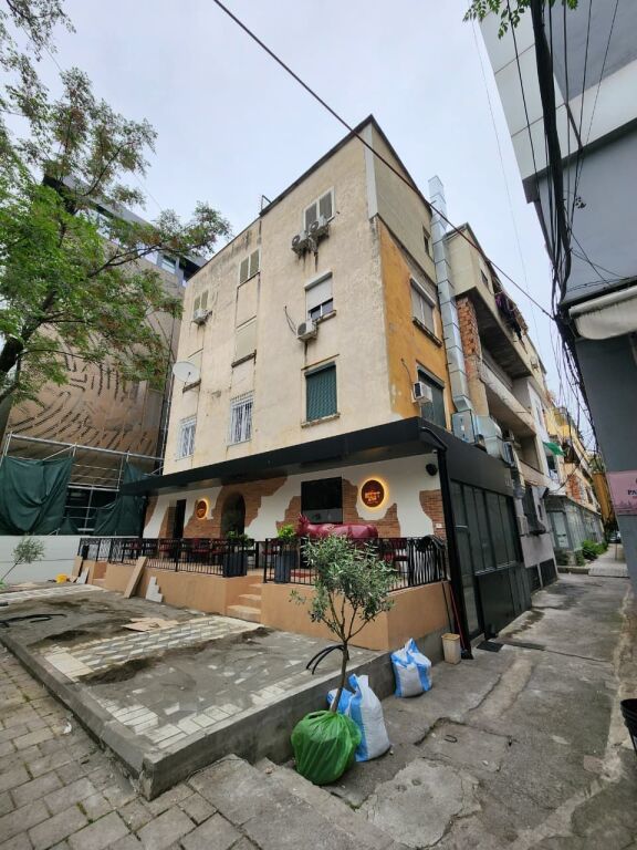 🏠 Ufficio in affitto. 2° piano - 120m2 (📍Stadio Dinamo / Bllok )🔥Adiacente a Proper Pizza ✨️Posizione super || ✨️1300€ Netto / Mese 💶