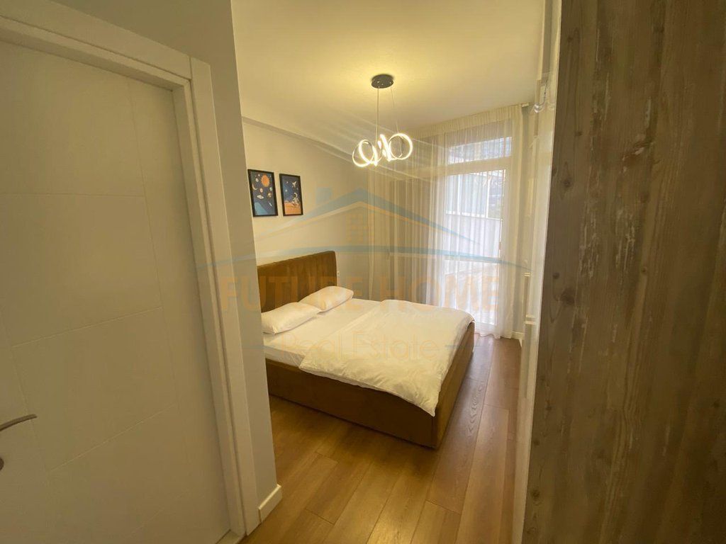Rent, Apartment 2+1+2, Barrikadave street Tirana.
