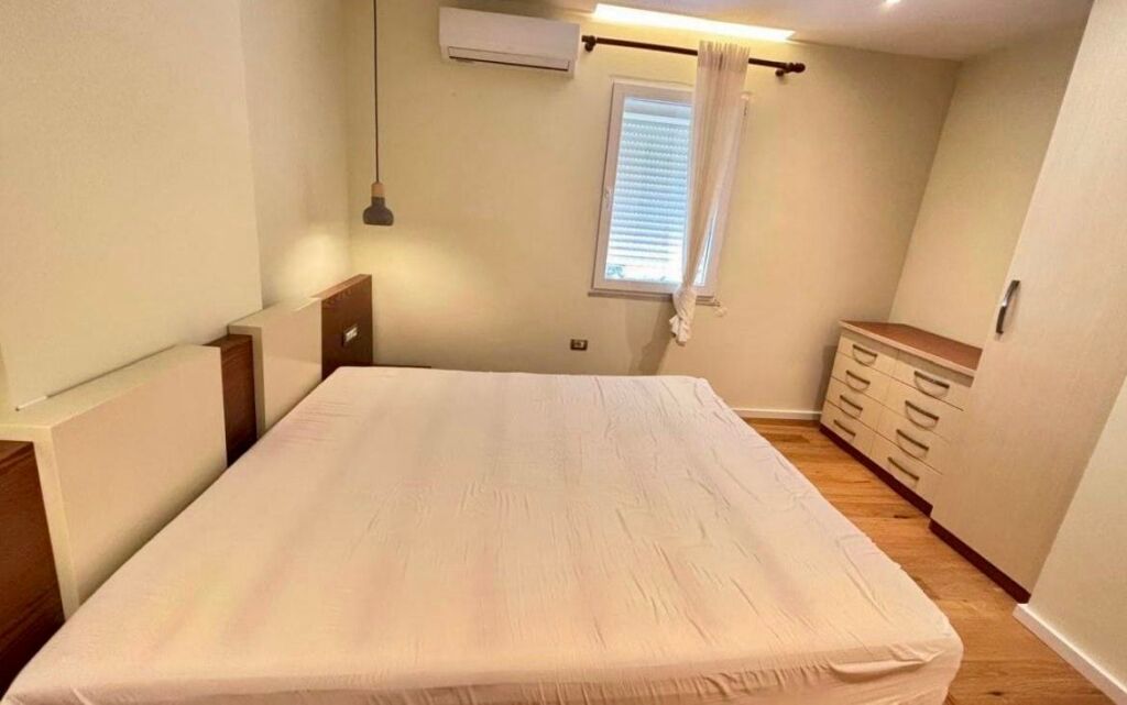 📣 QERA Apartament 3+1 Me Depo 📍 Prane Shkolles Se Kuqe 🛣️ Rruga "Dervish Hekali" ✨