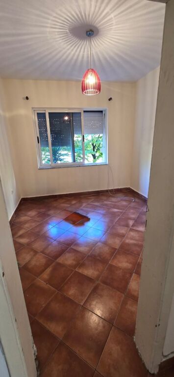 Shitet apartament 2+1 tr Myslym Shyri!