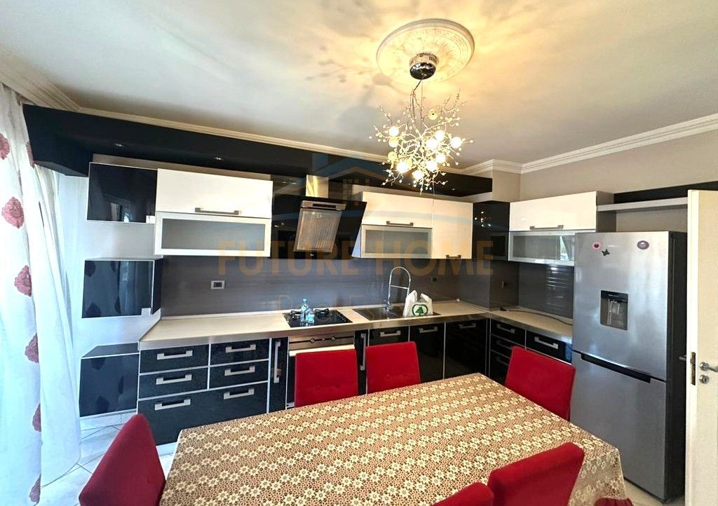 Shitet, Apartament 2+1+2+ Post Parkimi, Laprake, Tirane