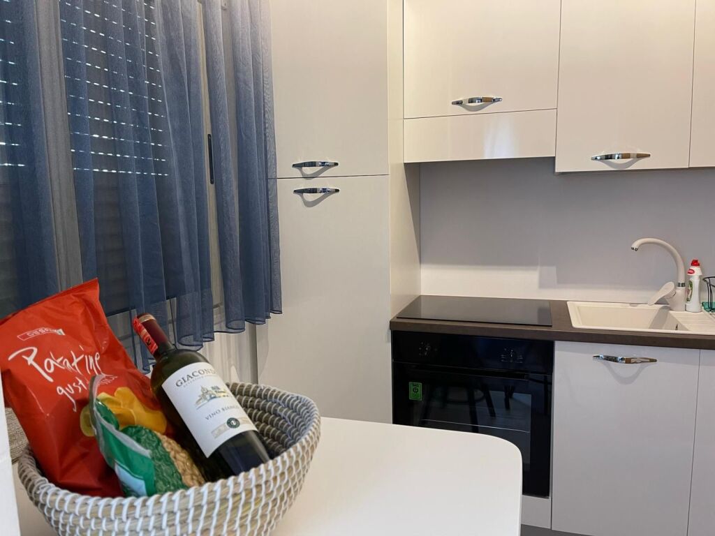 APARTAMENT 1+1 PER SHITJE TEK PERLA RESORT GJIRI I LALZIT