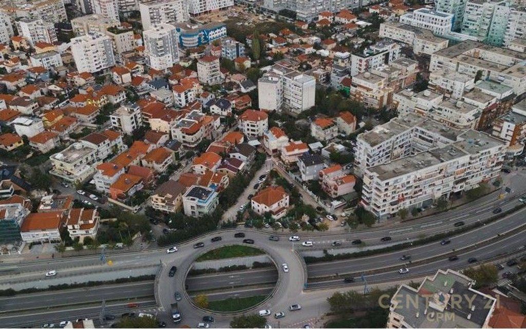 Vilë me qira për biznes tek Vilat e Selitës!
