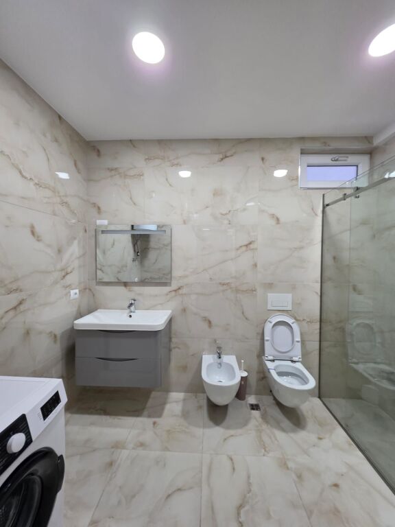 Apartament me qera