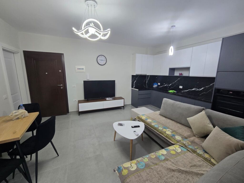 Apartament 2+1 me qira Rruga e Durresit