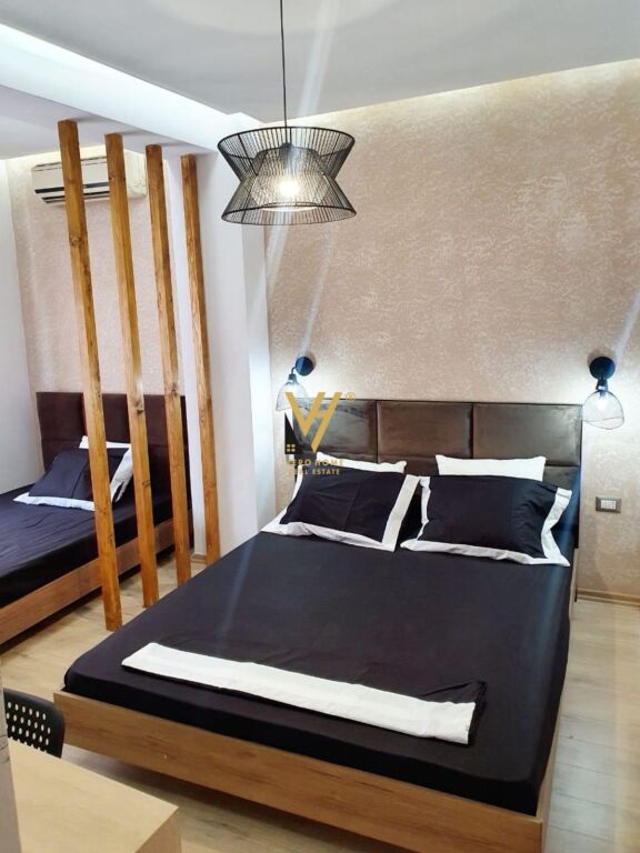 JEPET APARTAMENT 1+1+BLK TE RRUGA E BARRIKADAVE 600 EURO