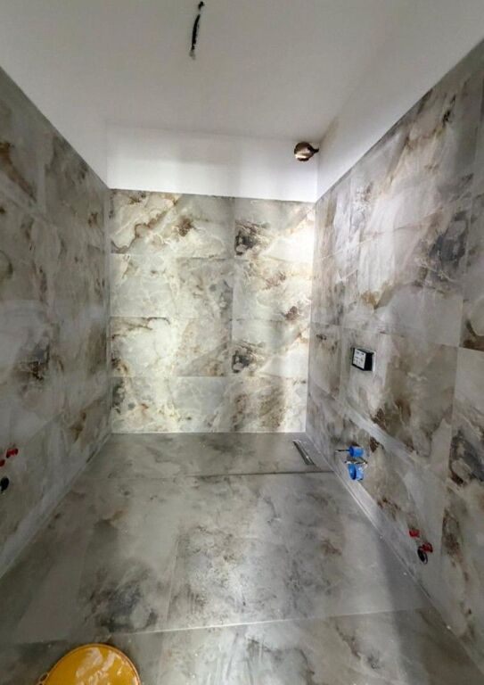 Shitet apartament 3+1+2 tualete &amp; depo Splendor Residence