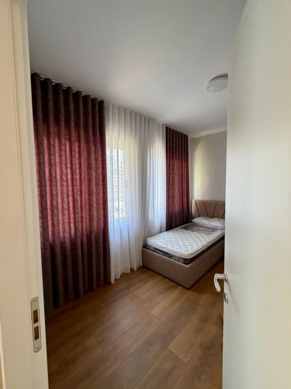 📣 QERA Apartament 2+1 📍 Yzberisht, Prane Kompleksit Grand Gallery ✨